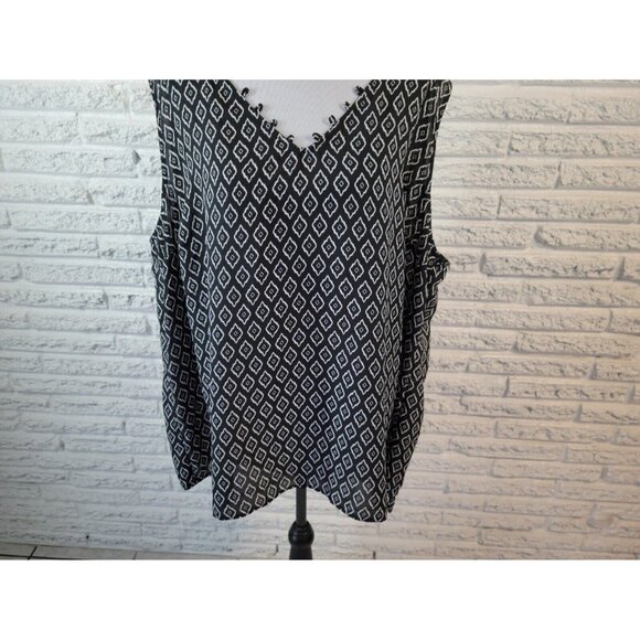 Terra Sky Womens Top 3X 24W 26W Plus Tank Black Geometric Asymmetric GEO155E - Picture 3 of 6